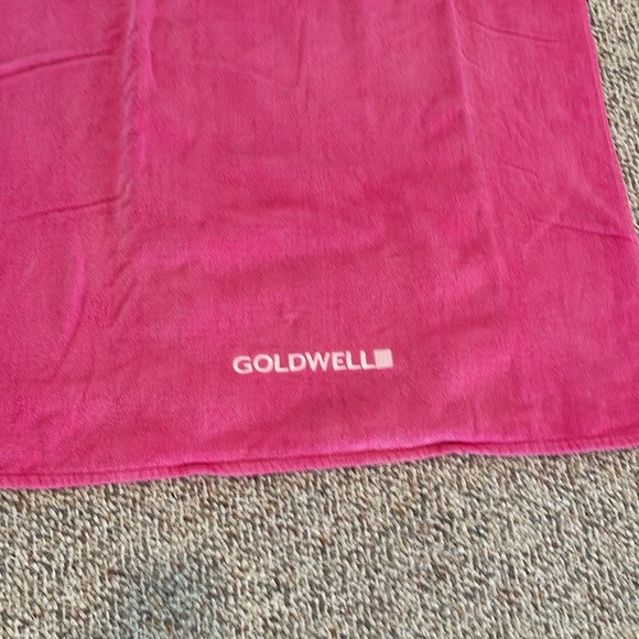 Goldwell Pink Compact Beach Towel & Pillow - Picture 2 of 7